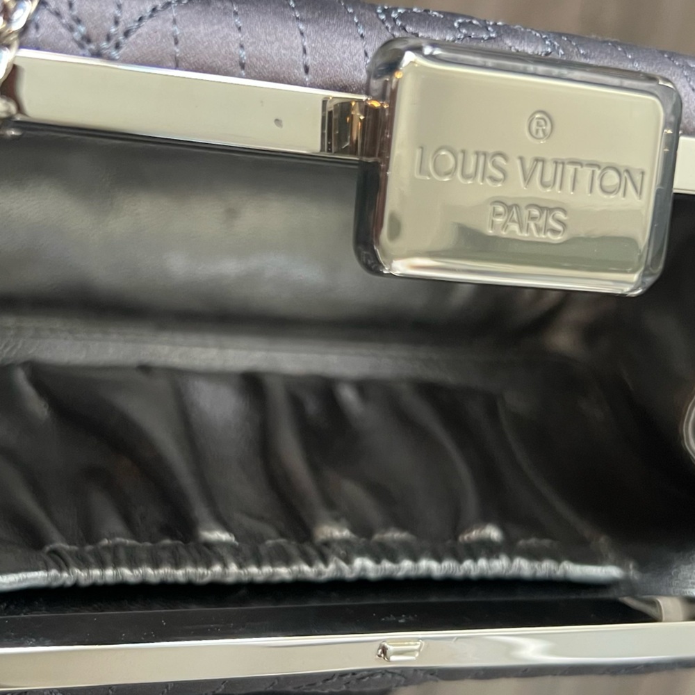Limited edition Louis Vuitton Purple Gray Evening Clutch with chain strap - Picture 14 of 16